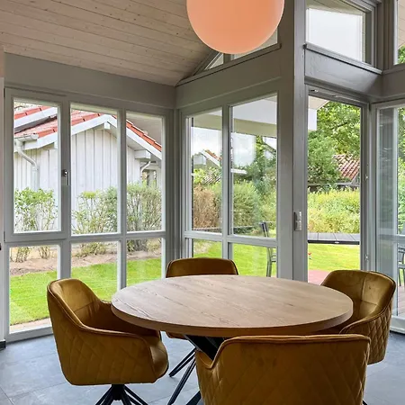 Modernes Wiesengefluester W2 Neubau 2026 An Der Mueritz Feriehus
